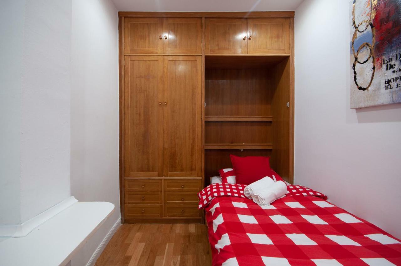 Acogedor Apartamento Lavapies Madri Exterior foto