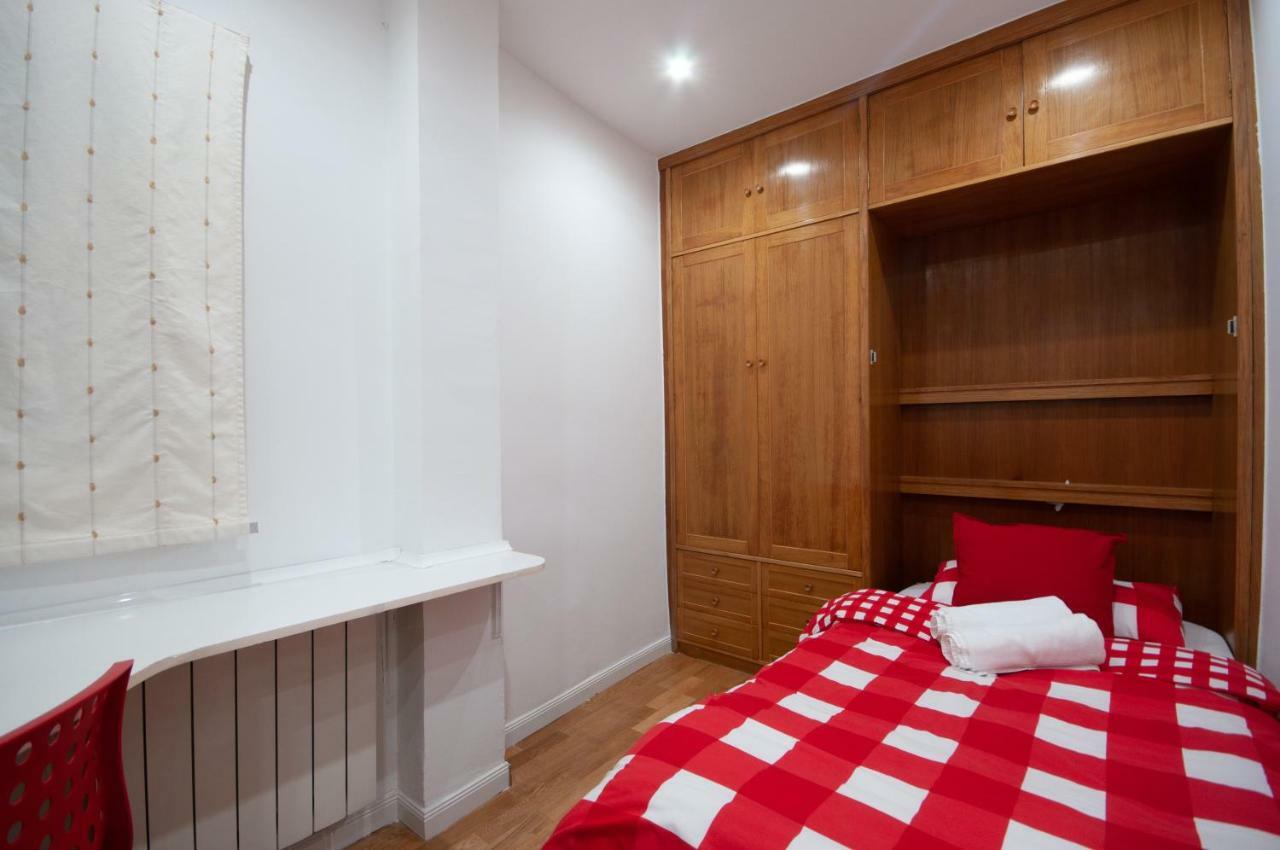 Acogedor Apartamento Lavapies Madri Exterior foto